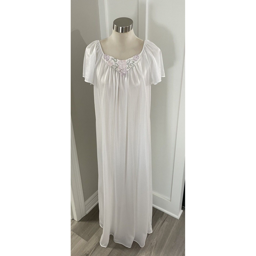 Vintage Val‎ Mode Lingerie Long White Nylon Nightgown Short Sleeve Floral Neck M
